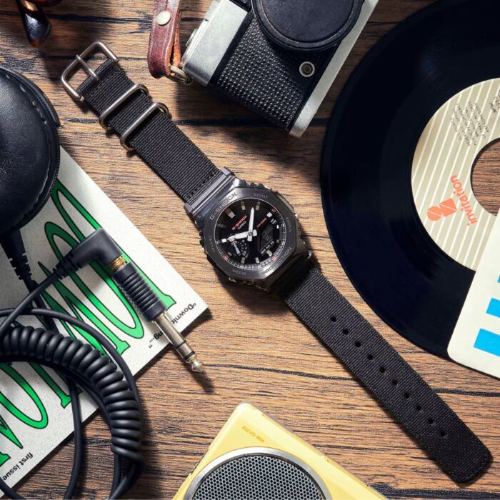 Relógio Casio G-Shock Utility Metal Preto - GM-2100CB-1ADR - Image 6