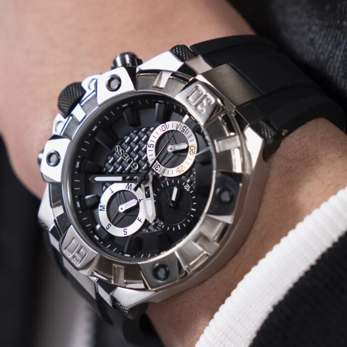 Relógio Guess Masculino Preto Silicone - GW0802G1 - Image 4