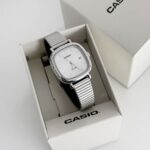 Relógio Casio Prateado Feminino - LTP-B166D-7AV - Imagem 3