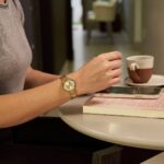 Relógio Seculus Feminino Dourado Cristais - 44089LPSVDA2 - Imagem 4